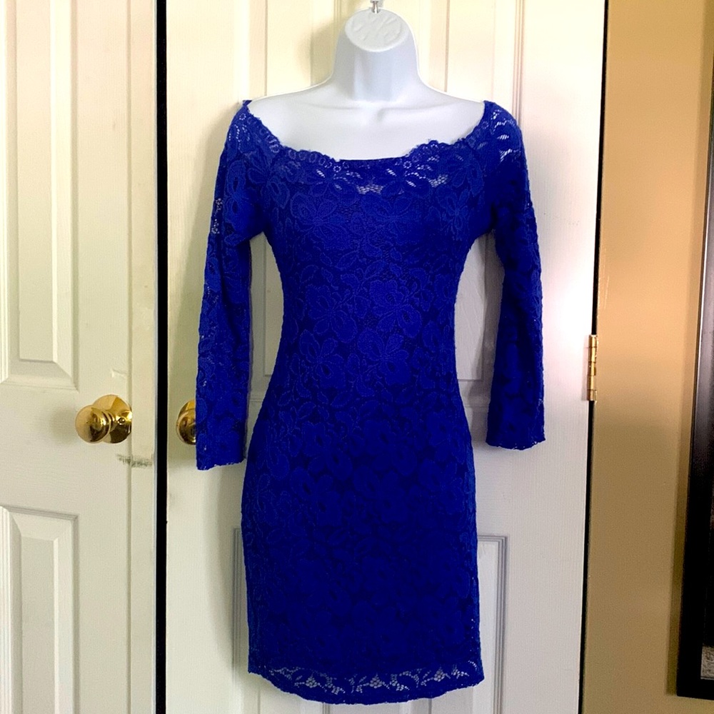 ACEVOG woman’s cocktail dress, size S